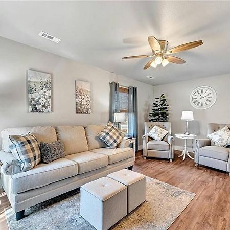 House Of Charm! Bike Trails & New Walmart Hq Villa Bentonville Bagian luar foto